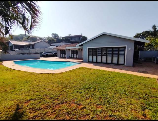 4 BEDROOM HOUSE FOR SALE IN LA LUCIA
